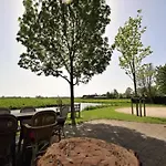 Holiday home De Schuur Kaag