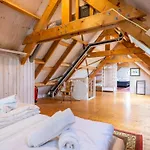 Holiday home De Schuur Kaag