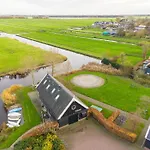 Holiday home De Schuur Kaag